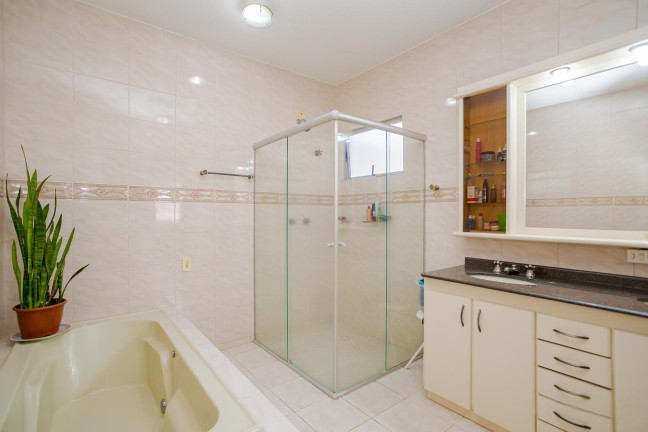 Imagem Casa com 4 Quartos à Venda, 252 m² em Seminário - Curitiba