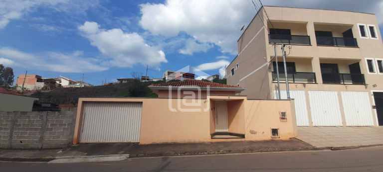 Casa com 3 Quartos à Venda, 240 m² em Residencial Rezende I - Bandeira Do Sul
