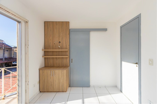 Imagem Casa com 2 Quartos à Venda, 130 m² em Uberaba - Curitiba