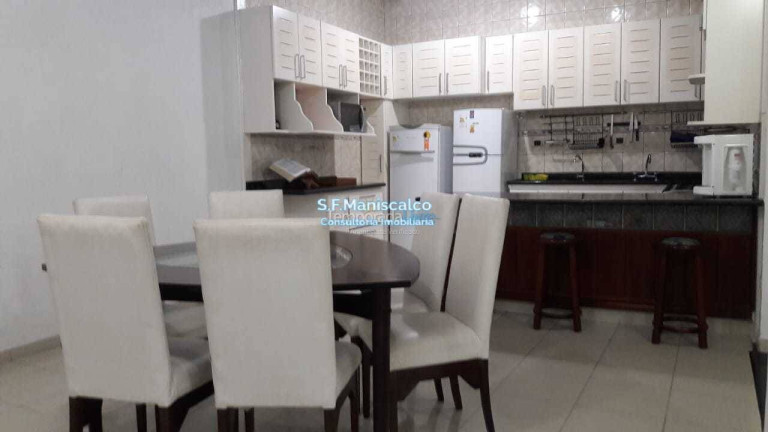 Imagem Casa com 4 Quartos para Temporada, em Praia Grande - Ubatuba Imagem Casa com 4 Quartos para Temporada, em Praia Grande - Ubatuba