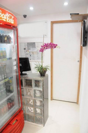 Imagem Casa com 10 Quartos para Alugar, 300 m² em Copacabana - Rio De Janeiro