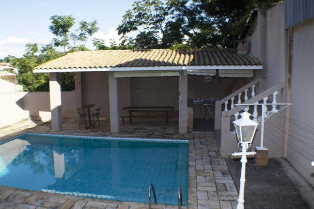Imagem Casa com 3 Quartos à Venda, 460 m² em Vila Gardênia - Atibaia