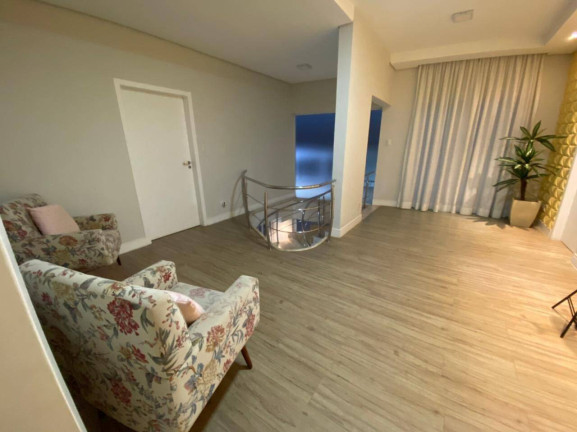Imagem Sobrado com 4 Quartos à Venda, 600 m² em Jardim Virgínia - Guarujá Imagem Sobrado com 4 Quartos à Venda, 600 m² em Jardim Virgínia - Guarujá