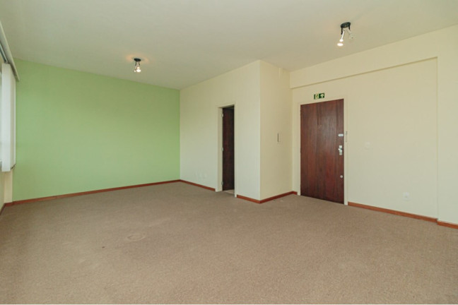 Imagem Sala Comercial à Venda, 32 m² em Petrópolis - Porto Alegre Imagem Sala Comercial à Venda, 32 m² em Petrópolis - Porto Alegre