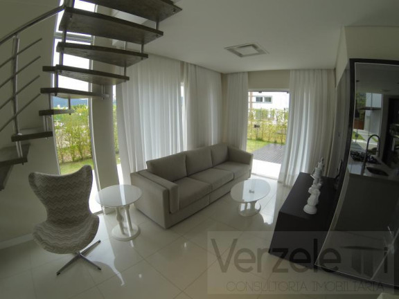 Imagem Casa com 3 Quartos à Venda, 142 m² em Barra - Balneário Camboriú Imagem Casa com 3 Quartos à Venda, 142 m² em Barra - Balneário Camboriú