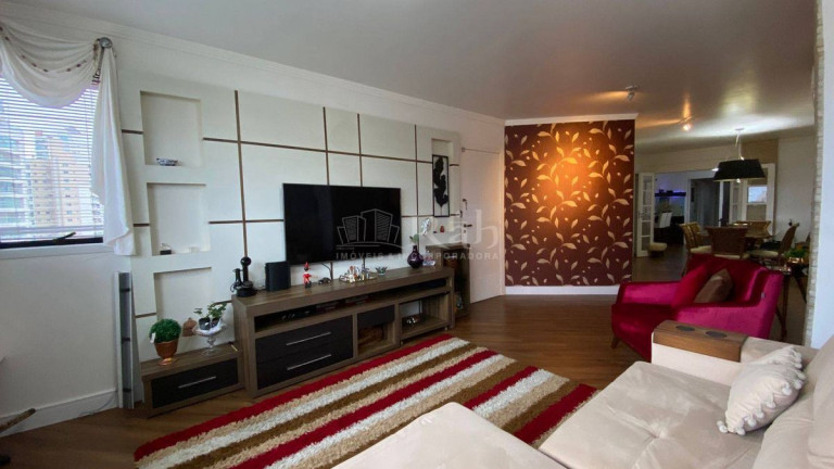 Imagem Apartamento com 3 Quartos à Venda, 138 m² em Centro - Itajaí Imagem Apartamento com 3 Quartos à Venda, 138 m² em Centro - Itajaí
