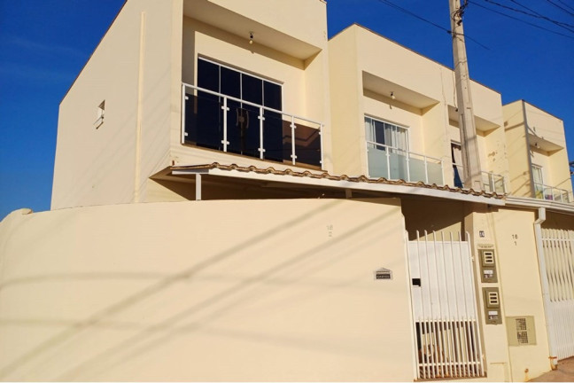Imagem Casa com 2 Quartos à Venda, 75 m² em Jardim Alvorada - Salto De Pirapora
