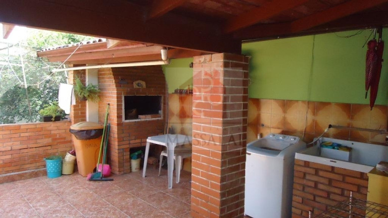 Imagem Casa com 3 Quartos à Venda, 190 m² em Medianeira - Porto Alegre