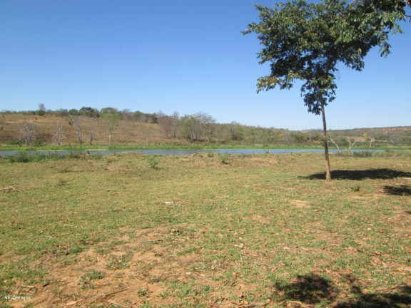 Imagem Terreno à Venda, 2.000 m² em Pompeu - Pompéu Imagem Terreno à Venda, 2.000 m² em Pompeu - Pompéu