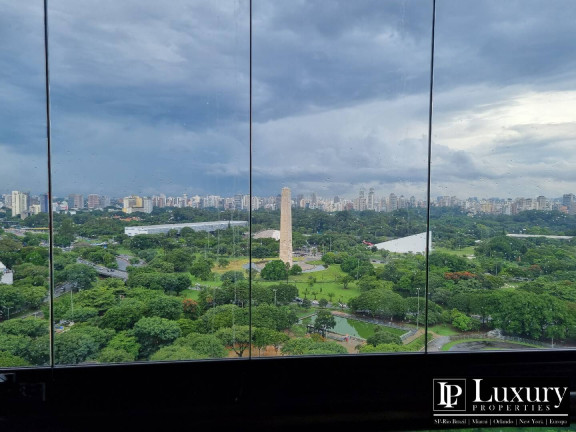 Apartamento com 4 Quartos para Alugar, 367 m² em Ibirapuera - São Paulo