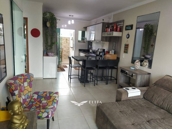 Imagem Sobrado com 3 Quartos à Venda, 133 m² em Itajuba - Barra Velha