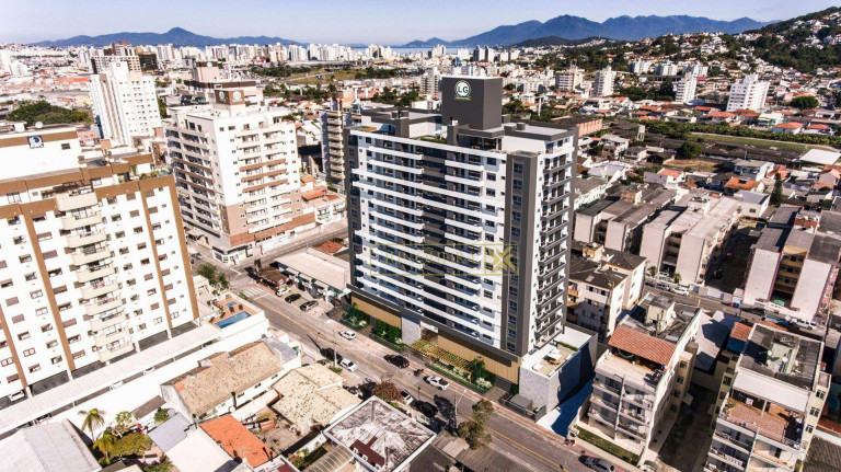 Imagem Cobertura com 4 Quartos à Venda, 326 m² em Nossa Senhora Do Rosário - São José