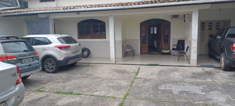 Imagem Casa com 20 Quartos à Venda, 800 m² em Itapuã - Salvador Imagem Casa com 20 Quartos à Venda, 800 m² em Itapuã - Salvador