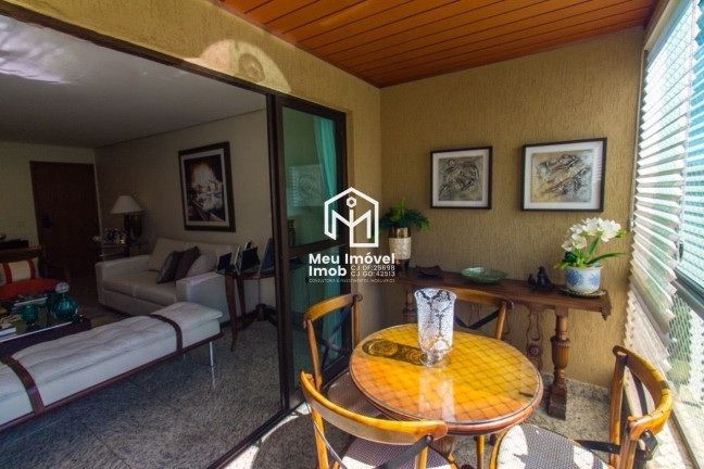 Imagem Imóvel com 4 Quartos à Venda, 210 m² em Asa Norte - Brasília Imagem Imóvel com 4 Quartos à Venda, 210 m² em Asa Norte - Brasília