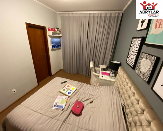 Imagem Imóvel com 4 Quartos à Venda, 220 m² em Centro - Jundiaí Imagem Imóvel com 4 Quartos à Venda, 220 m² em Centro - Jundiaí