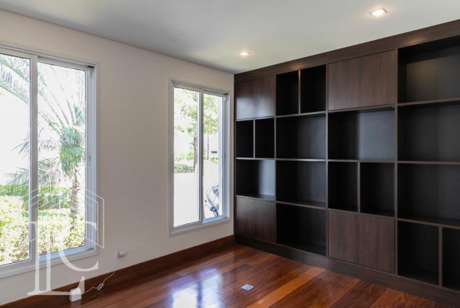Imagem Casa com 4 Quartos à Venda, 720 m² em Alto Da Boa Vista - São Paulo