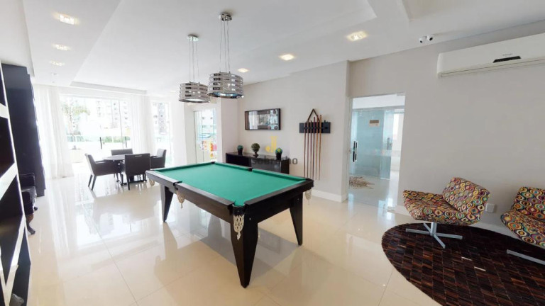 Imagem Apartamento com 3 Quartos à Venda, 135 m² em Centro - Balneário Camboriú Imagem Apartamento com 3 Quartos à Venda, 135 m² em Centro - Balneário Camboriú