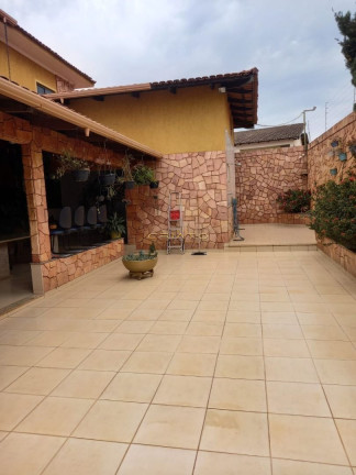 Sobrado com 3 Quartos à Venda, 260 m² em Residencial Itatiaia - Anápolis
