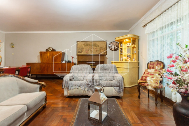 Imagem Casa com 3 Quartos à Venda, 332 m² em Jardim Europa - São Paulo Imagem Casa com 3 Quartos à Venda, 332 m² em Jardim Europa - São Paulo