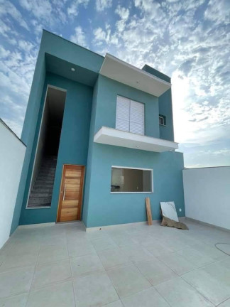 Casa com 3 Quartos à Venda,  em Laranjeiras - Caieiras