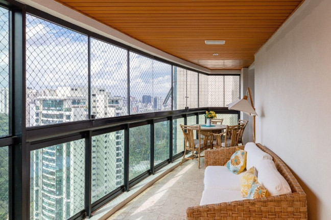 Imagem Apartamento com 3 Quartos à Venda, 215 m² em Panamby - São Paulo Imagem Apartamento com 3 Quartos à Venda, 215 m² em Panamby - São Paulo