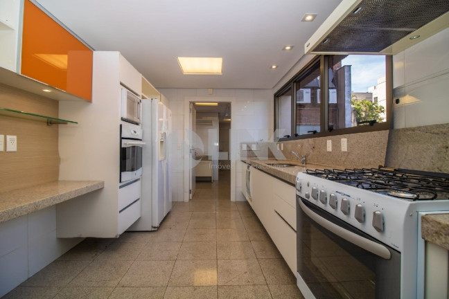 Imagem Apartamento com 3 Quartos à Venda, 325 m² em Moinhos De Vento - Porto Alegre Imagem Apartamento com 3 Quartos à Venda, 325 m² em Moinhos De Vento - Porto Alegre