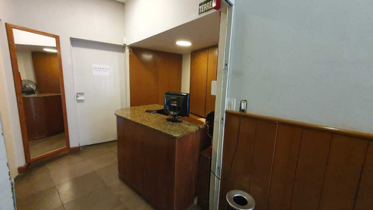 Imagem Sala Comercial à Venda, 59 m² em Menino Deus - Porto Alegre Imagem Sala Comercial à Venda, 59 m² em Menino Deus - Porto Alegre