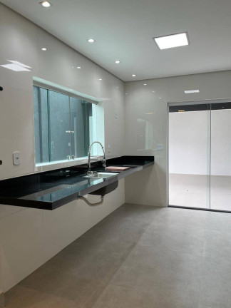 Imagem Casa com 3 Quartos à Venda, 180 m² em Jardim Do Estádio - Santo André Imagem Casa com 3 Quartos à Venda, 180 m² em Jardim Do Estádio - Santo André