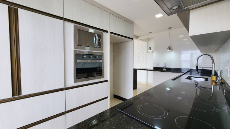 Imagem Apartamento com 3 Quartos à Venda, 200 m² em Guilhermina - Praia Grande Imagem Apartamento com 3 Quartos à Venda, 200 m² em Guilhermina - Praia Grande