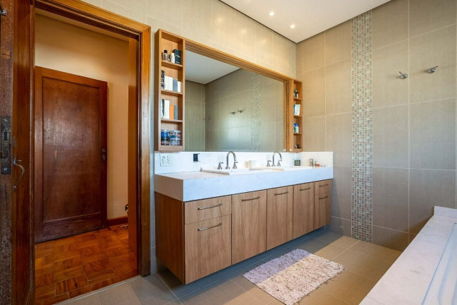 Imagem Casa com 3 Quartos à Venda, 372 m² em Indianópolis - São Paulo Imagem Casa com 3 Quartos à Venda, 372 m² em Indianópolis - São Paulo