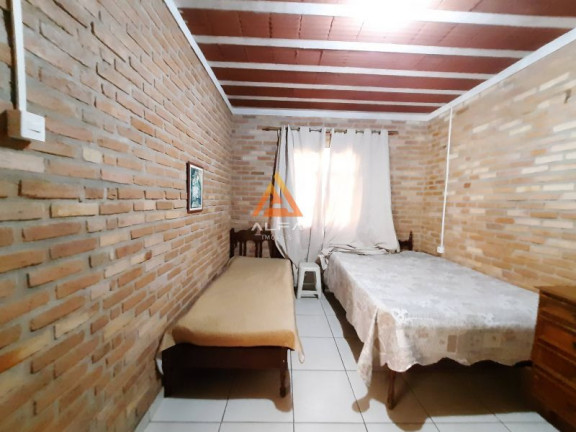 Imagem Chácara com 3 Quartos à Venda, 2.680 m²