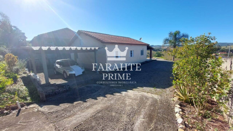 Chácara com 3 Quartos à Venda, 154 m² em Pinhalzinho