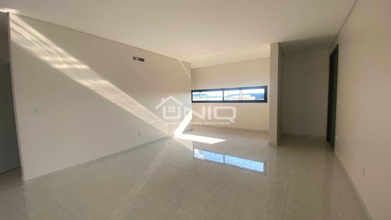 Imagem Casa com 3 Quartos à Venda, 165 m² em Fraron - Pato Branco Imagem Casa com 3 Quartos à Venda, 165 m² em Fraron - Pato Branco