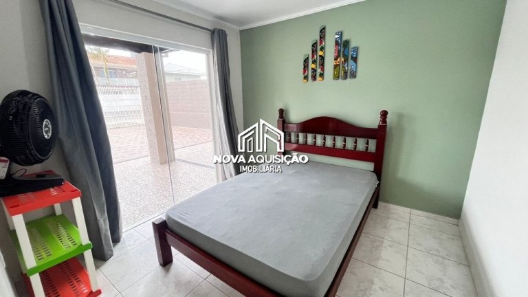 Imagem Casa com 5 Quartos para Alugar ou Temporada, 52 m² em Shangri-lá - Pontal Do Paraná Imagem Casa com 5 Quartos para Alugar ou Temporada, 52 m² em Shangri-lá - Pontal Do Paraná