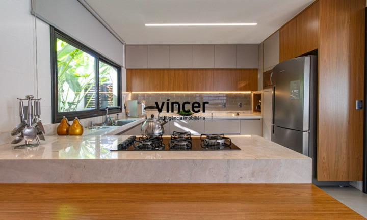 Imagem Casa com 4 Quartos à Venda, 297 m² em Jardins Nápoles - Senador Canedo