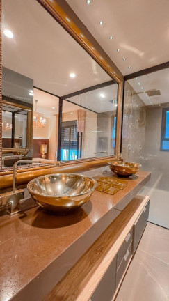Apartamento com 3 Quartos à Venda, 160 m²