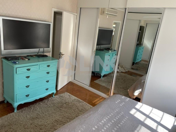 Imagem Casa com 3 Quartos à Venda, 231 m² em Jardim Itu - Porto Alegre Imagem Casa com 3 Quartos à Venda, 231 m² em Jardim Itu - Porto Alegre