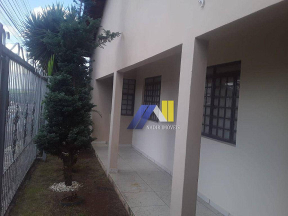 Imagem Casa com 4 Quartos à Venda, 170 m² em Jardim Aureliano - Pouso Alegre Imagem Casa com 4 Quartos à Venda, 170 m² em Jardim Aureliano - Pouso Alegre