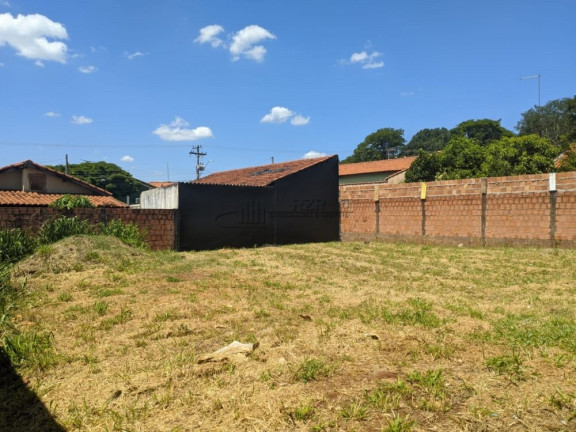 Imagem Imóvel à Venda, 217 m² em Jd. Santa Ana - Luís Antônio Imagem Imóvel à Venda, 217 m² em Jd. Santa Ana - Luís Antônio