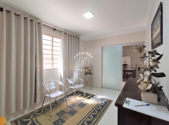 Imagem Casa com 3 Quartos à Venda, 210 m² em Geraldo Correia De Carvalho - Ribeirão Preto Imagem Casa com 3 Quartos à Venda, 210 m² em Geraldo Correia De Carvalho - Ribeirão Preto