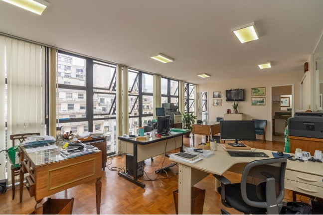 Sala Comercial à Venda, 87 m² em Sé - São Paulo