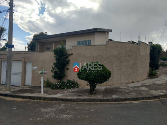 Casa com 3 Quartos à Venda, 223 m² em São Luiz - Americana
