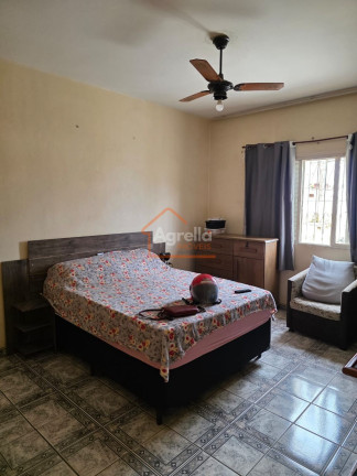 Imagem Casa com 2 Quartos à Venda, 134 m² em Jardim Santa Helena - Mogi Guaçu Imagem Casa com 2 Quartos à Venda, 134 m² em Jardim Santa Helena - Mogi Guaçu