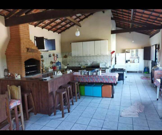 Imagem Casa com 2 Quartos à Venda, 1.200 m² em Portão - Atibaia