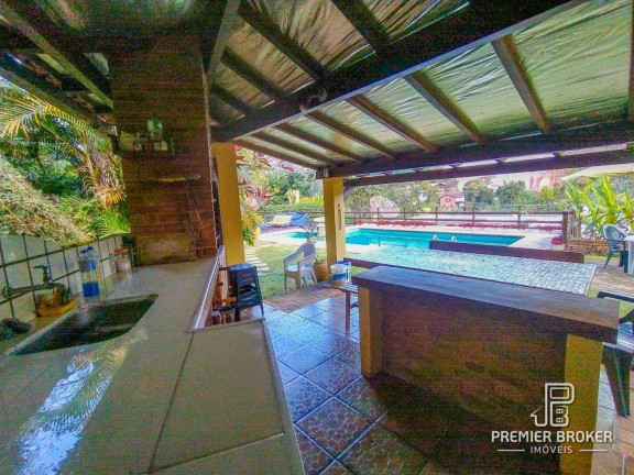 Imagem Casa com 4 Quartos à Venda, 330 m² em Albuquerque - Teresópolis