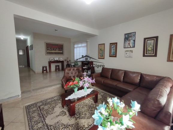 Imagem Casa com 3 Quartos à Venda, 230 m² em Pedregulho - Guaratinguetá
