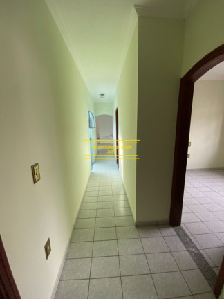 Imagem Casa com 5 Quartos à Venda, 198 m²