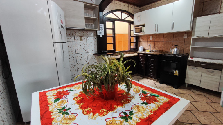 Imagem Imóvel com 3 Quartos à Venda, em Barra De Ibiraquera - Imbituba Imagem Imóvel com 3 Quartos à Venda, em Barra De Ibiraquera - Imbituba