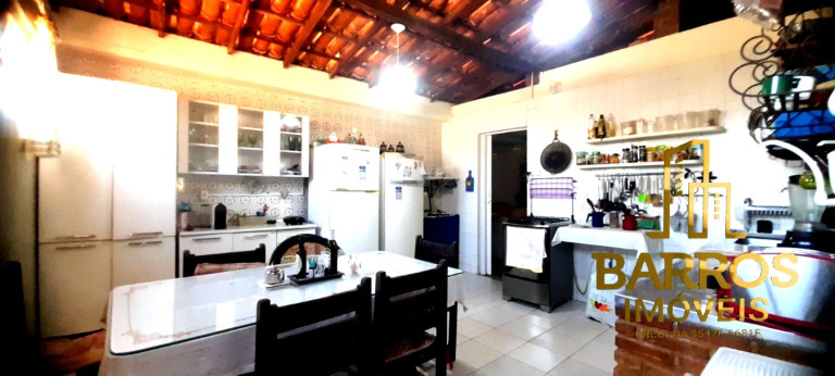 Imagem Casa com 4 Quartos à Venda, 240 m² em Engenho Velho Da Federação - Salvador Imagem Casa com 4 Quartos à Venda, 240 m² em Engenho Velho Da Federação - Salvador