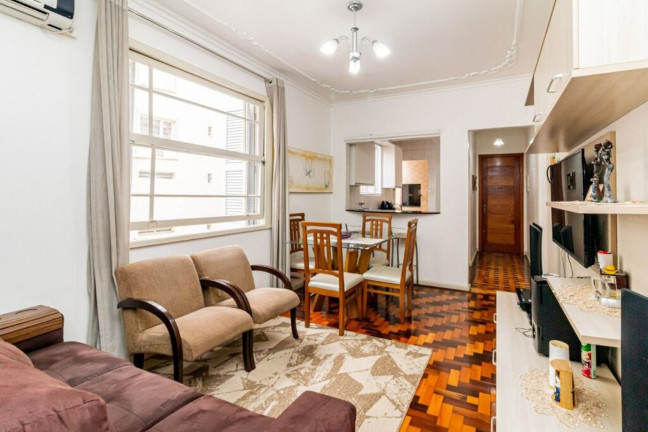 Imagem Imóvel com 3 Quartos à Venda, 70 m² em Centro Histórico - Porto Alegre Imagem Imóvel com 3 Quartos à Venda, 70 m² em Centro Histórico - Porto Alegre